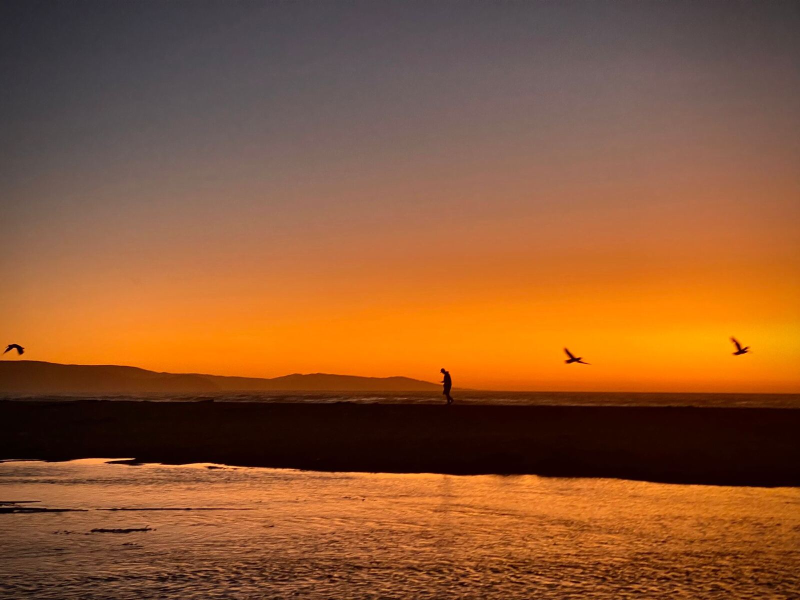 Playa al atardecer